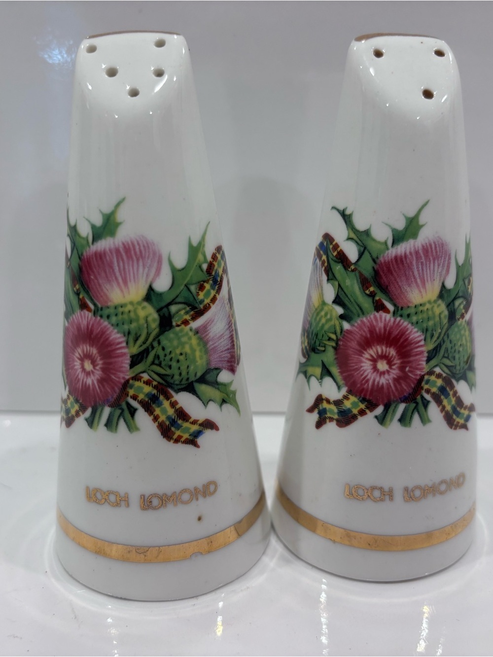 Vintage loch lamond Scotland thistle porcelain salt and pepper set